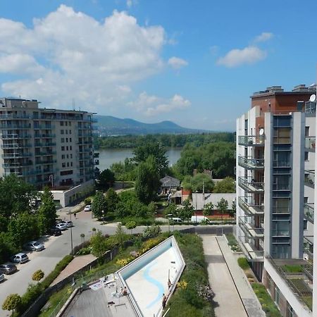 Imadnivalo Medences Hotellakas Szaunaval. Budapest Eksteriør bilde